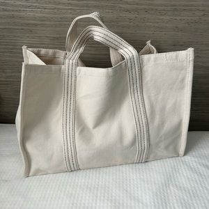 White tote bag